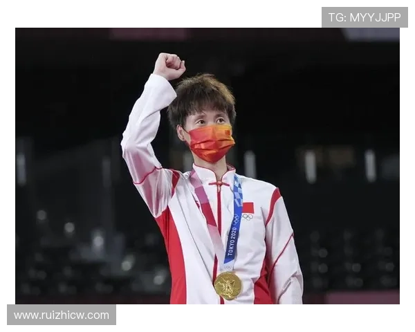 杭州羽毛球队力量争议引发热议运动员训练与比赛表现的深度探讨 杭州羽毛球队力量争议引发热议运动员训练与比赛表现的深度探讨