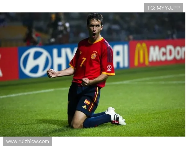 西班牙足球传奇劳尔的年龄与职业生涯回顾